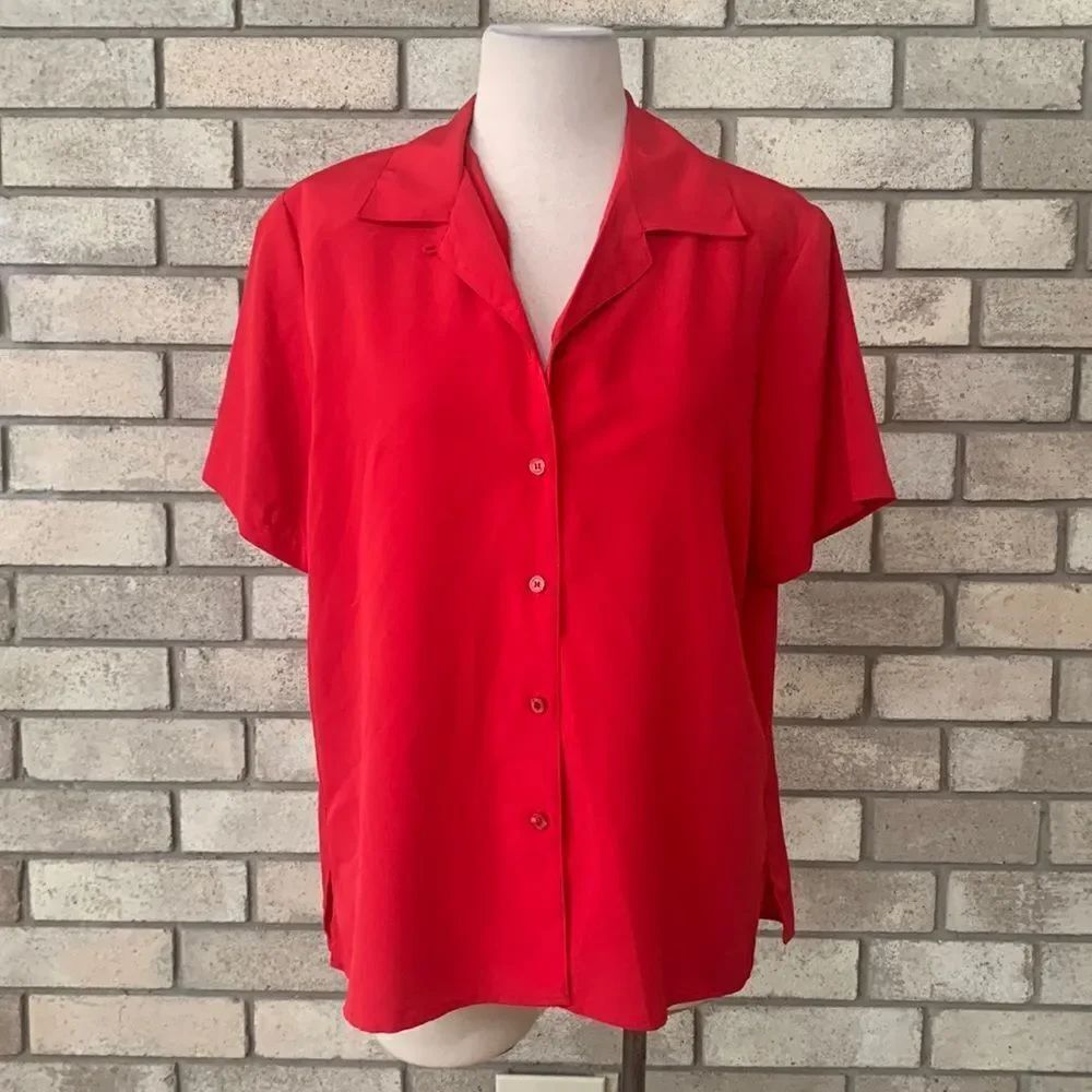 3for$20 padded shoulders button front blouse fits medium